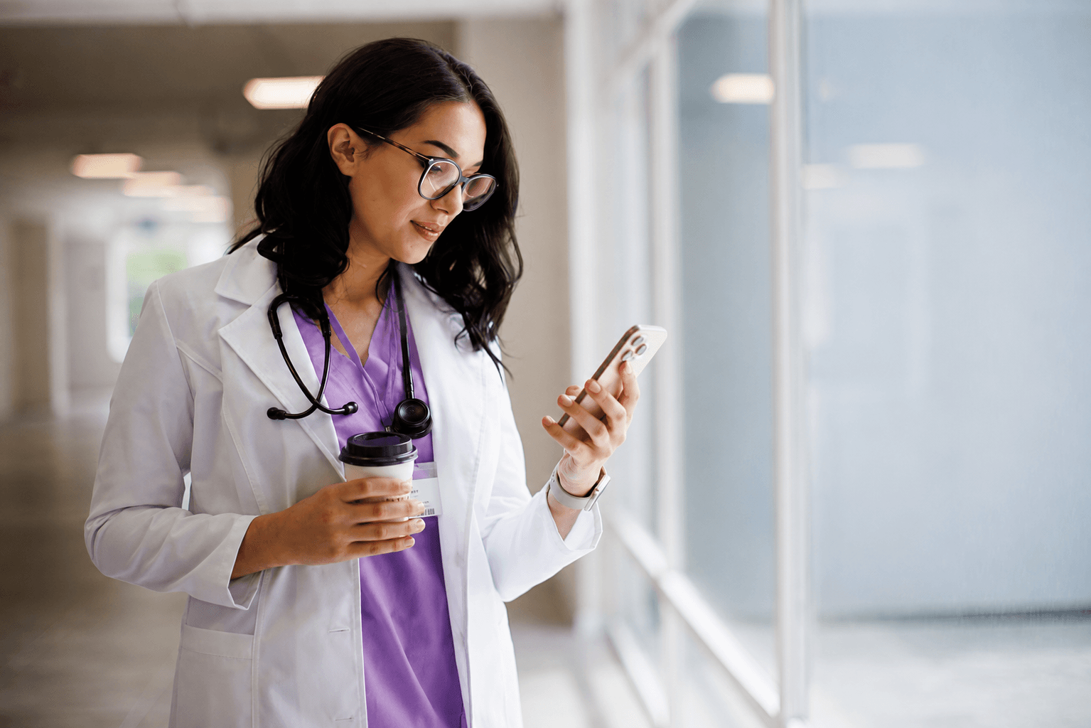 Médecin utilisant Tbiby